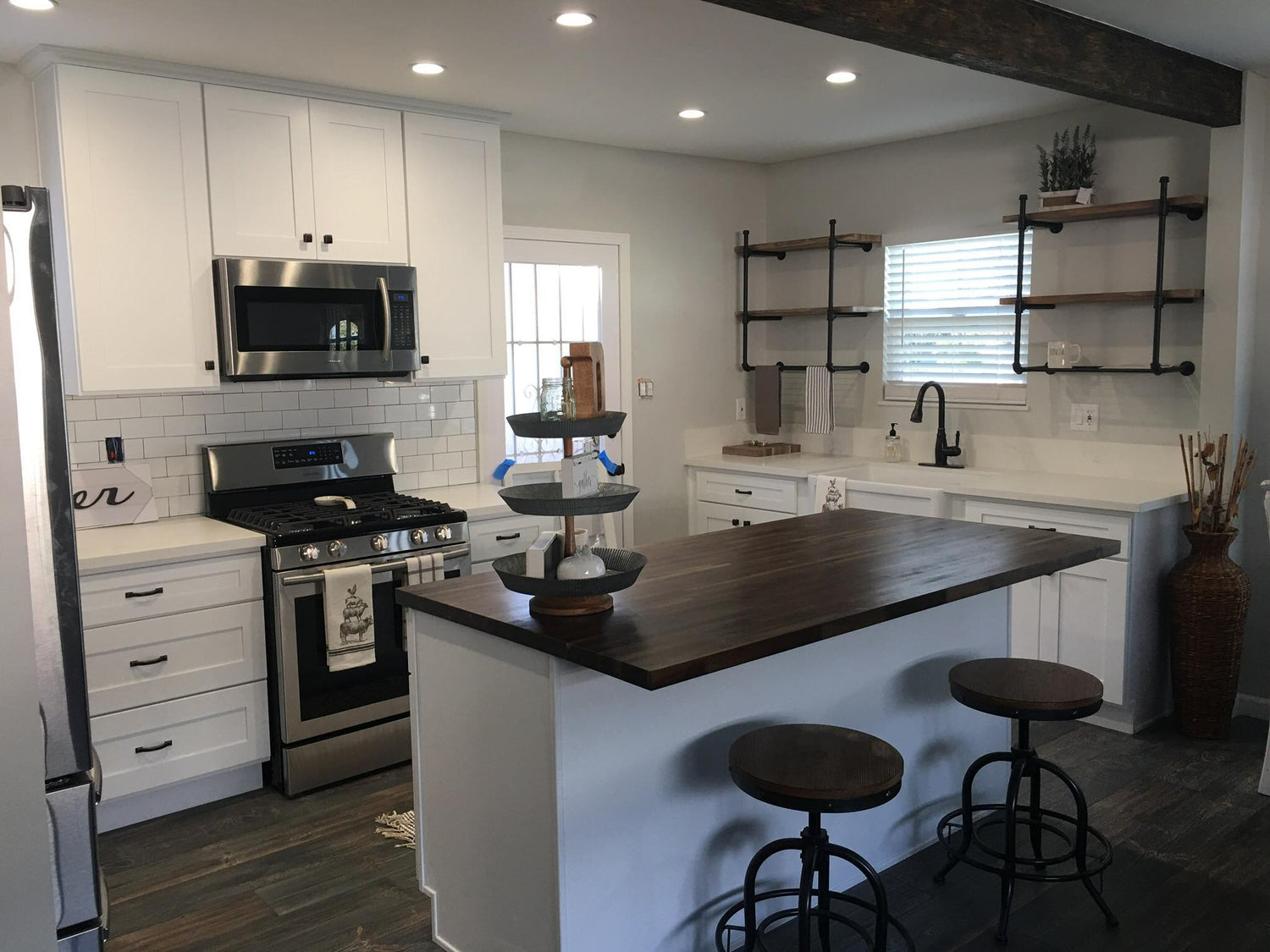 White Shaker RTA Cabinets Full Overlay