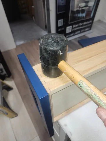 Lock the dovetails gently