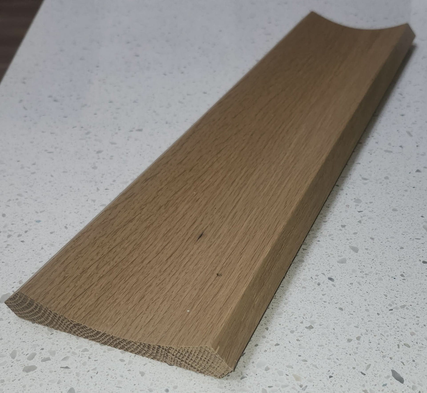 Natural white oak shaker crown molding RTA kitchen cabinet – installed kitchen view