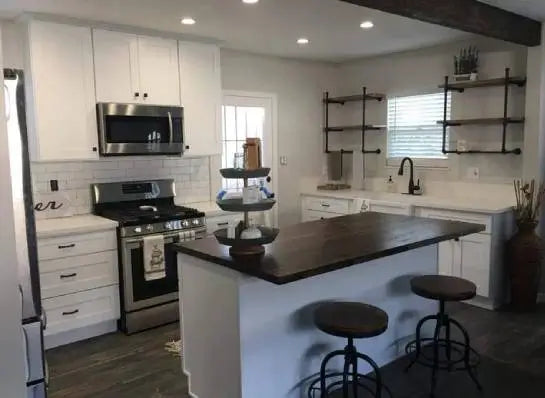 White Shaker Kitchen Cabinets