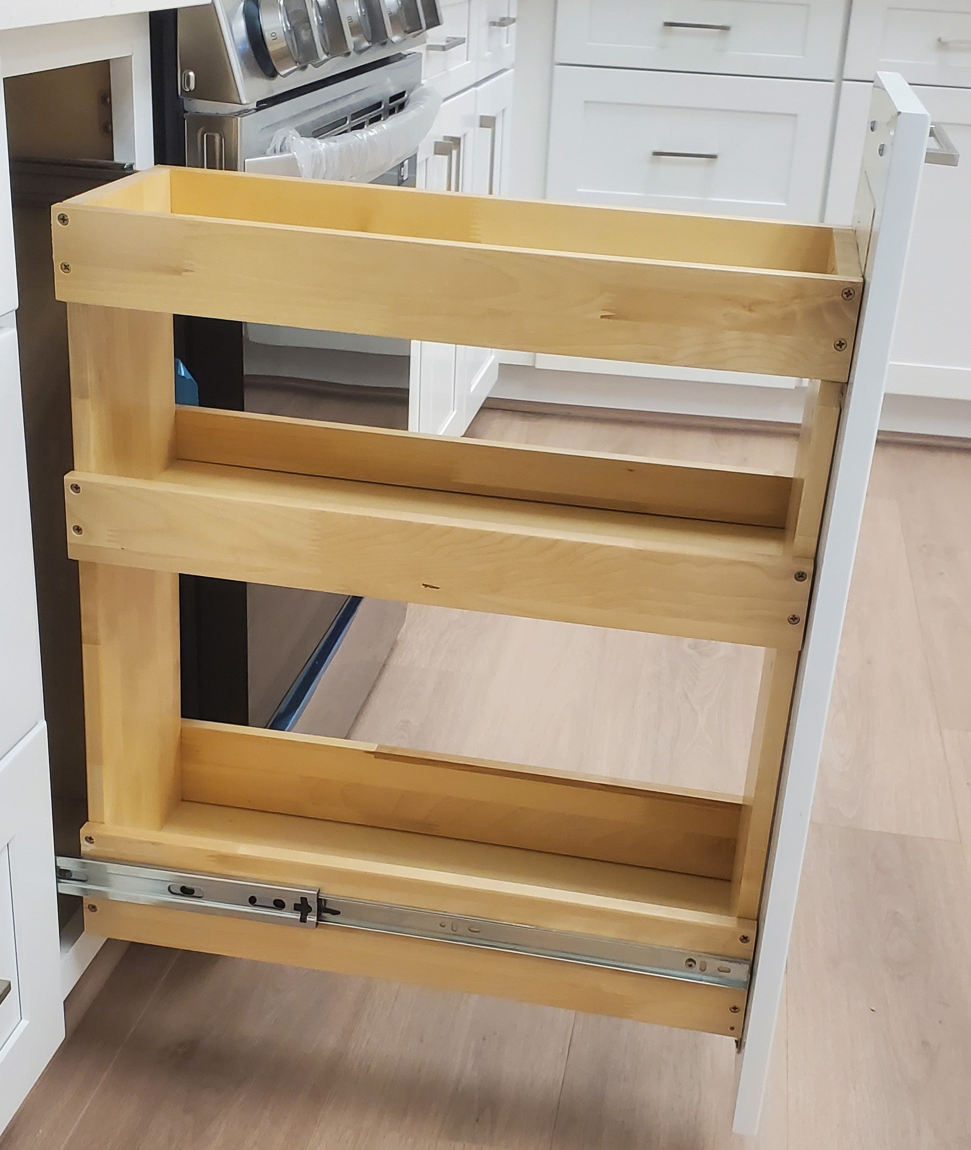 Pull Out Spice Rack | 6-8 Inch Openings