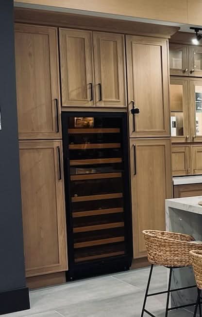 Natural oak elegant craftsman shaker double-door wall 24"–36" rta kitchen cabinet – view 11